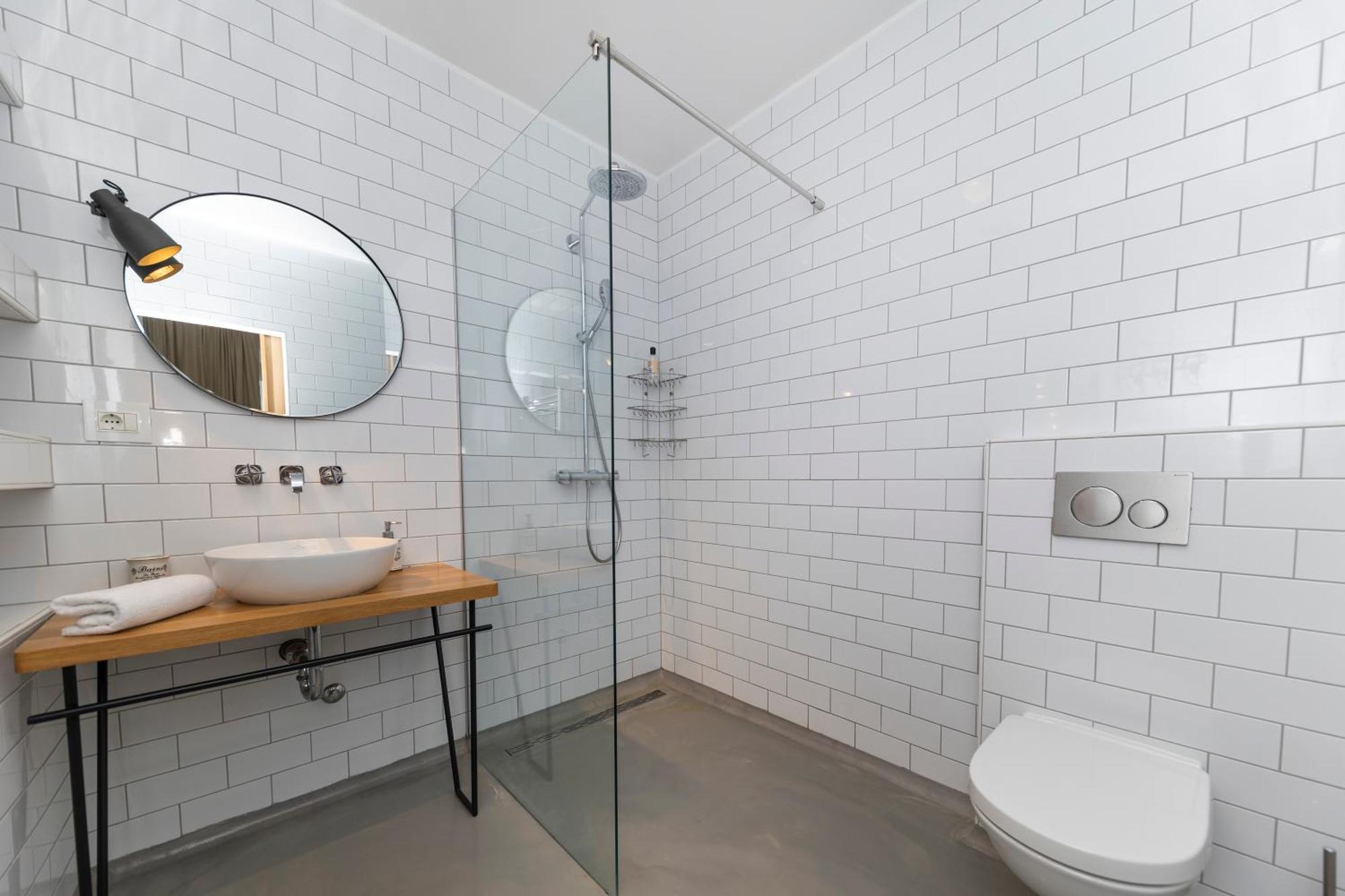 White By Belmont Realty *