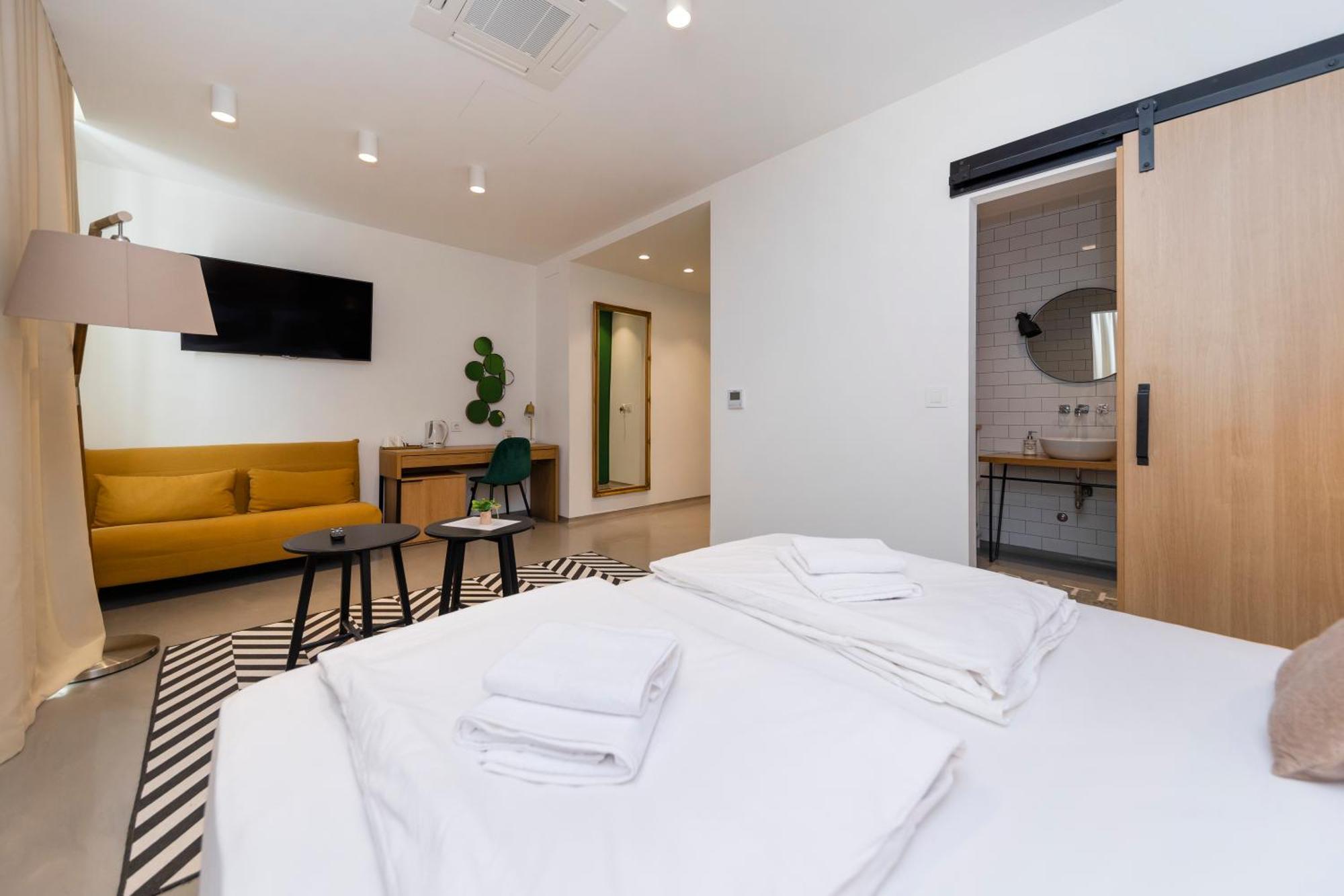 White By Belmont Realty * Zadar